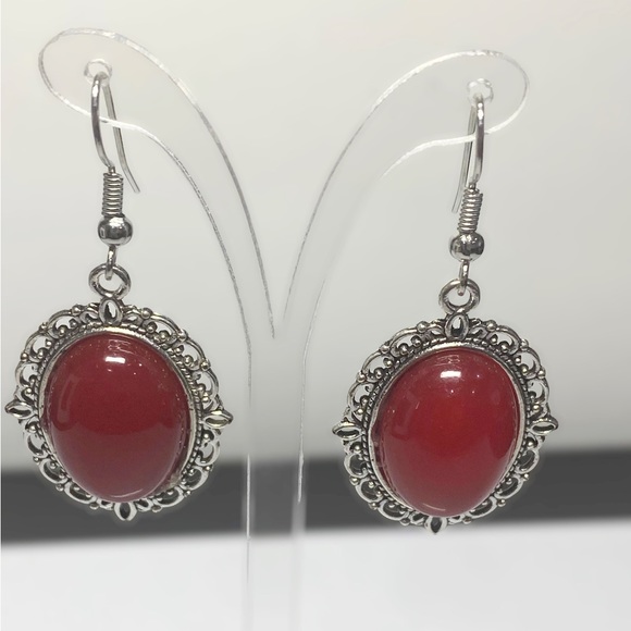 Red Malaysian jade oval gemstone earrings with stainless steel hook - Picture 3 of 6